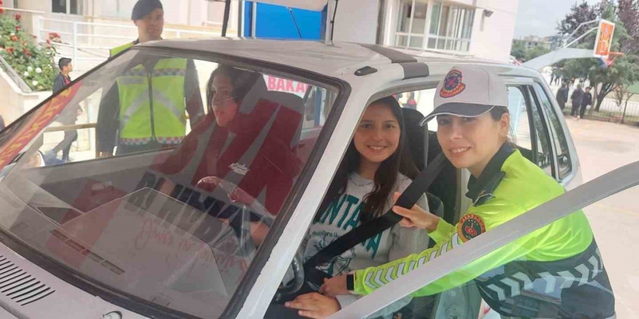 Jandarma 11 bin 775 öğrenciye trafik eğitimi verdi
