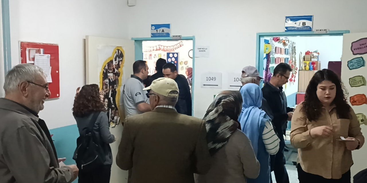 Denizli’de oylar sandıkla buluşmaya başladı