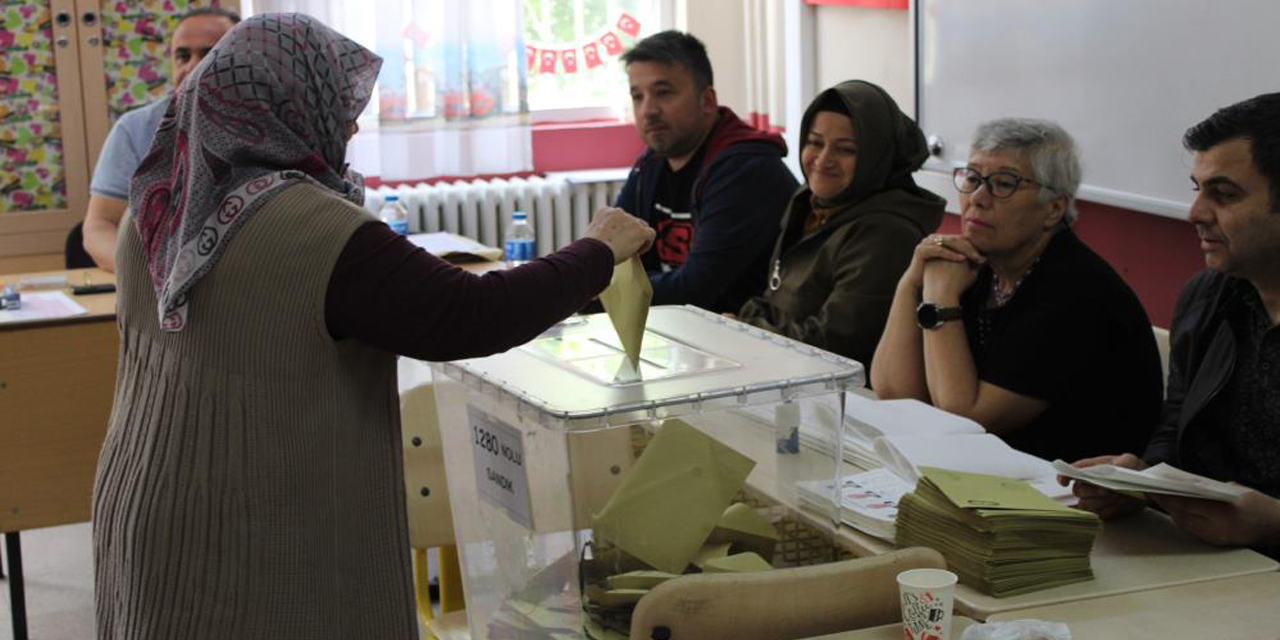 Aydın’da oy kullanma işlemi başladı
