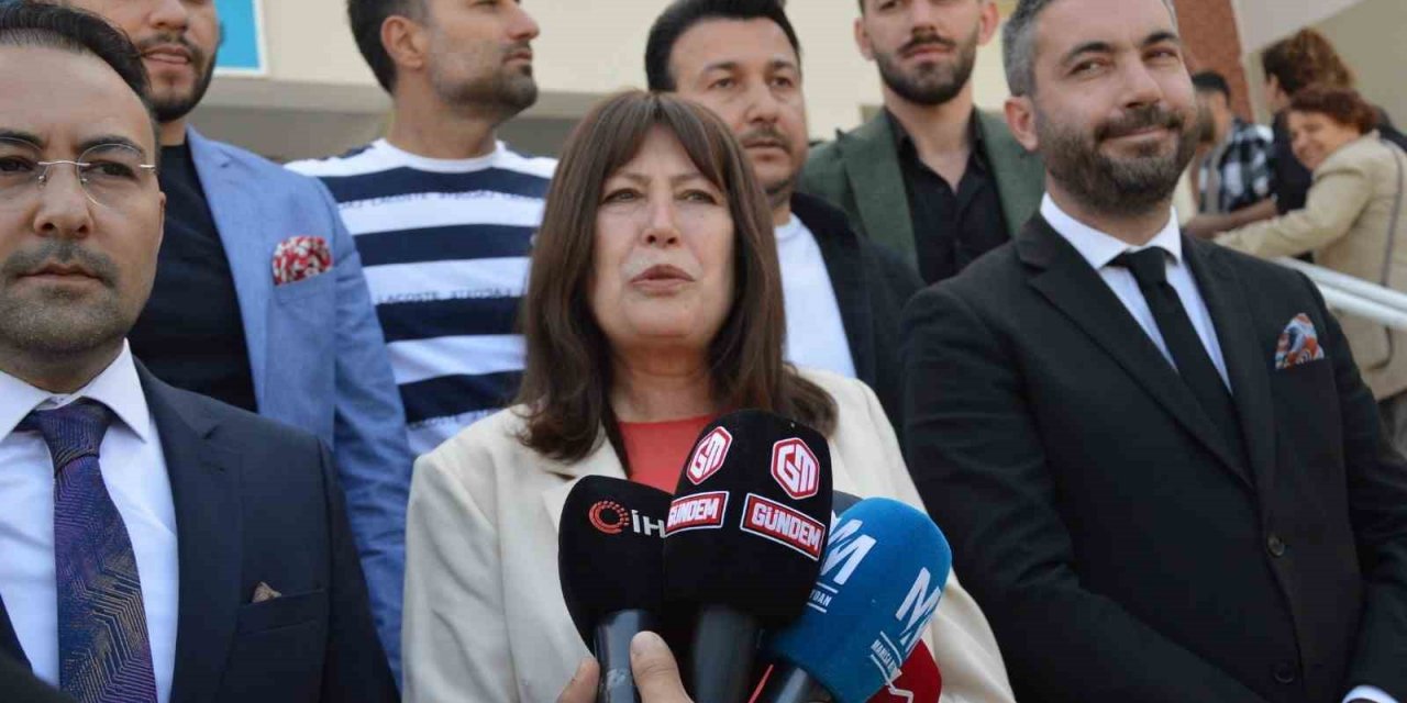 Manisalı siyasiler sandık başına gitti