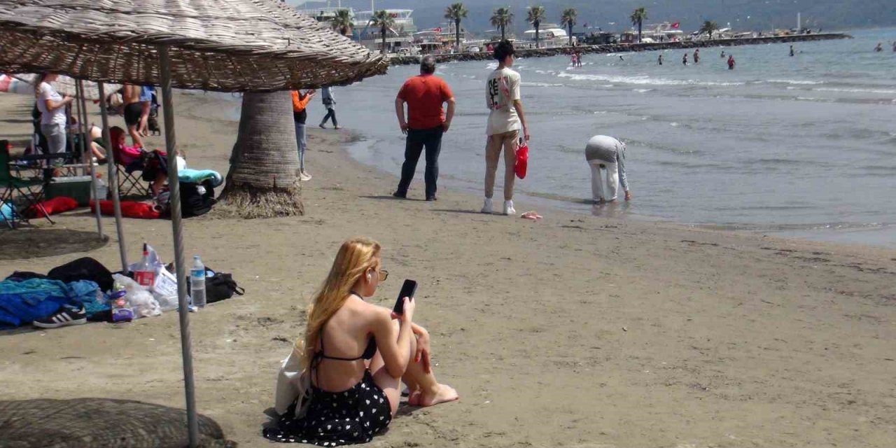 Oyunu kullanan sahile akın etti