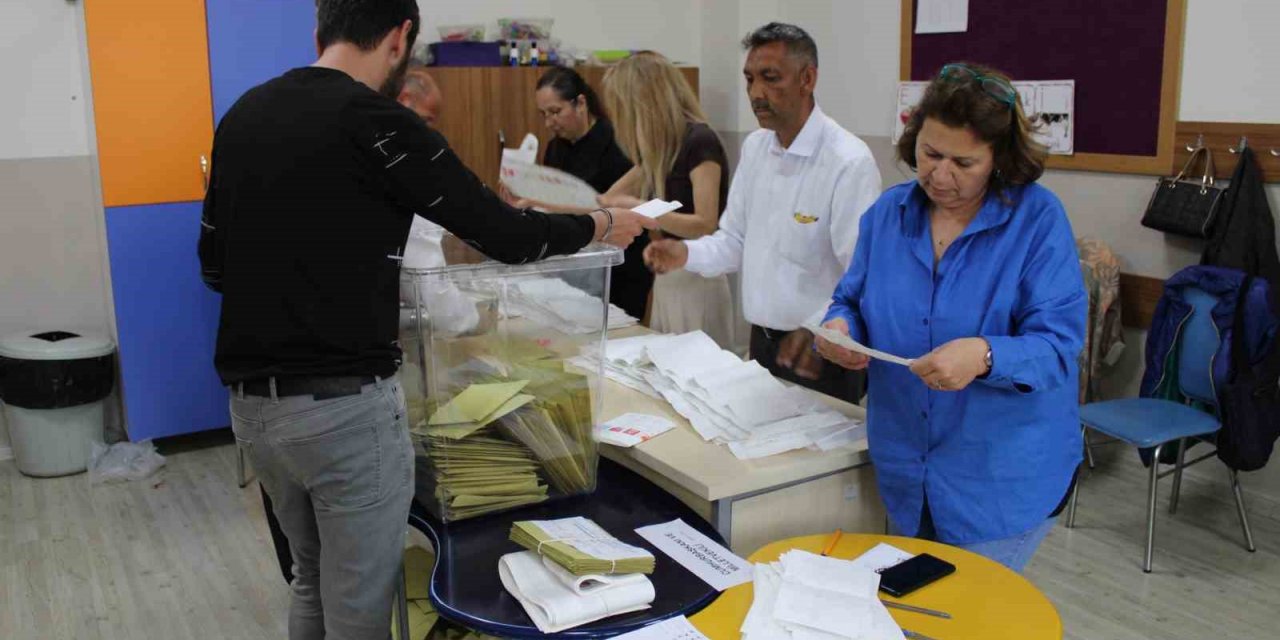 Aydın’da oylar sayılmaya başlandı