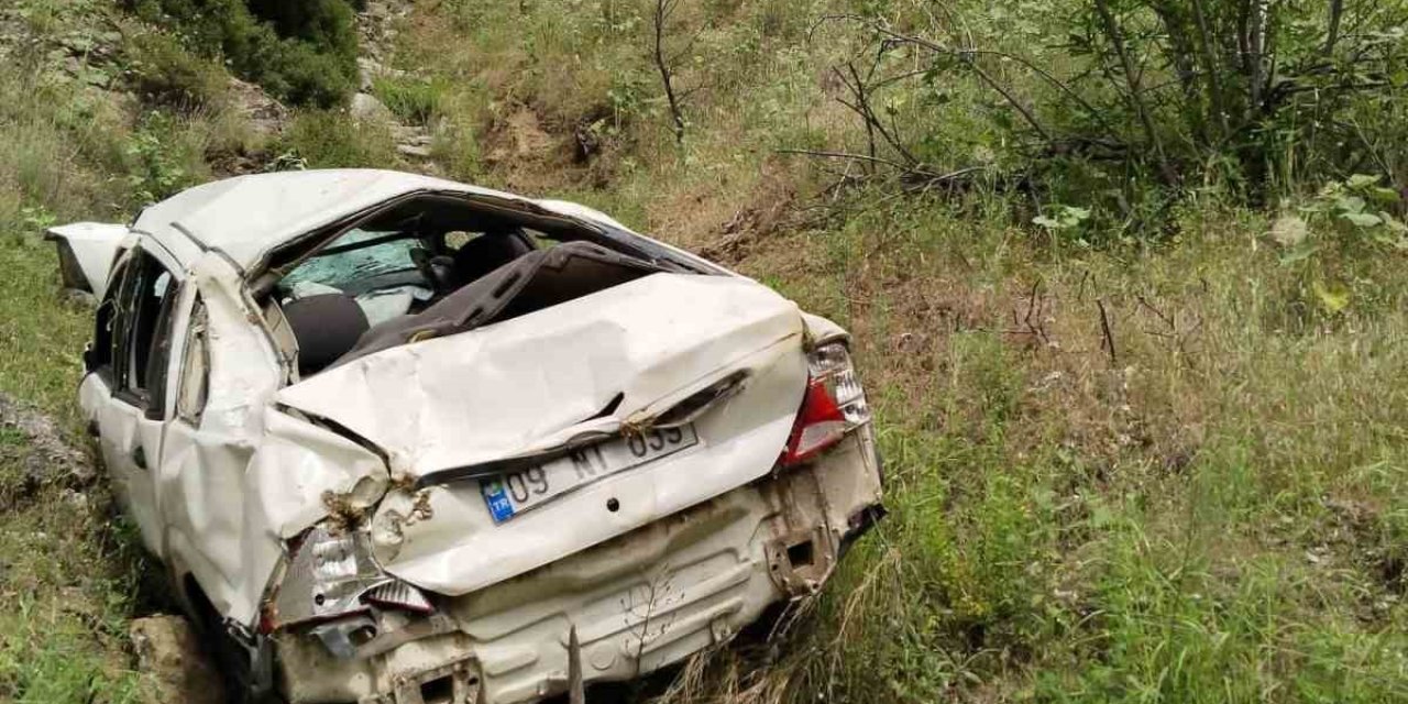 Nazilli’de otomobil şarampole devrildi: 2 ölü