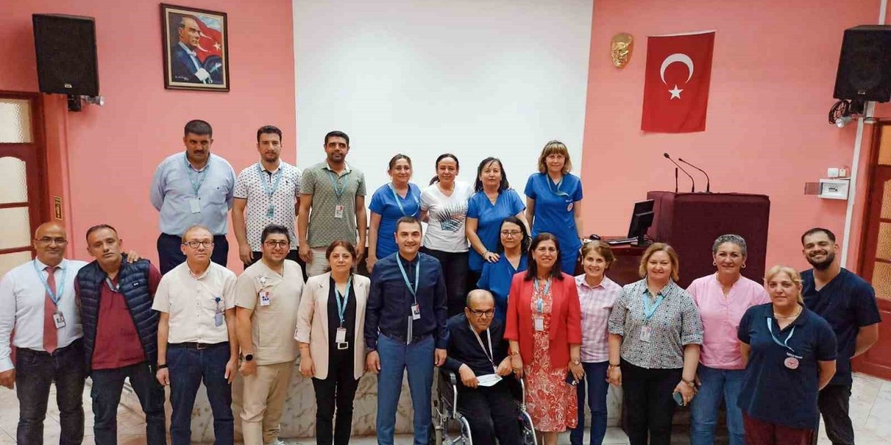 Hastanede çalışan engelli personeller unutulmadı