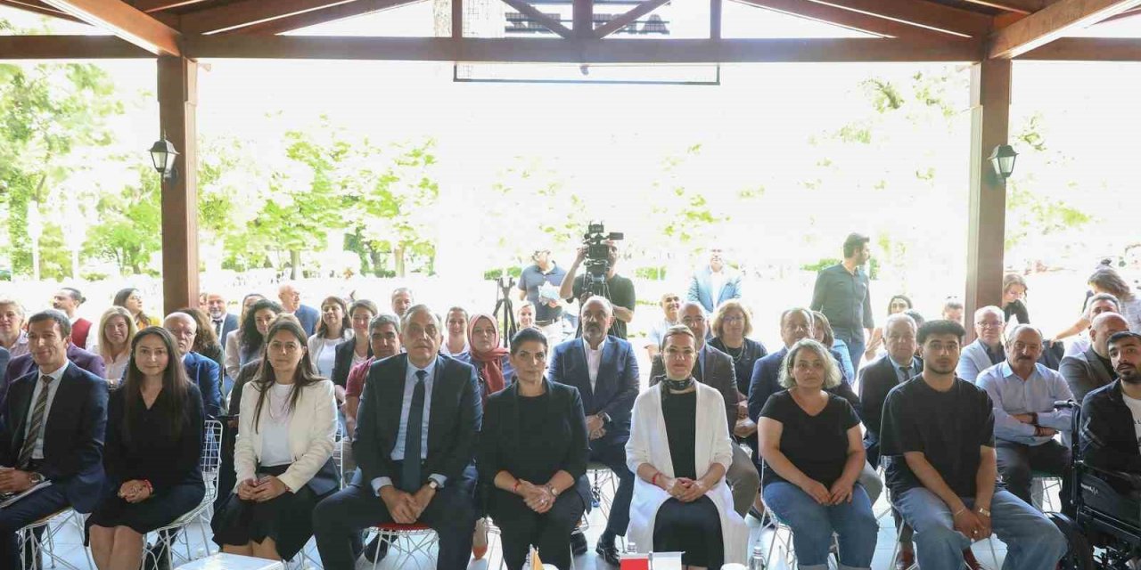 DEÜ Rektörü Hotar: “Engelleri aşmak için toplumsal bilinç gerekli”