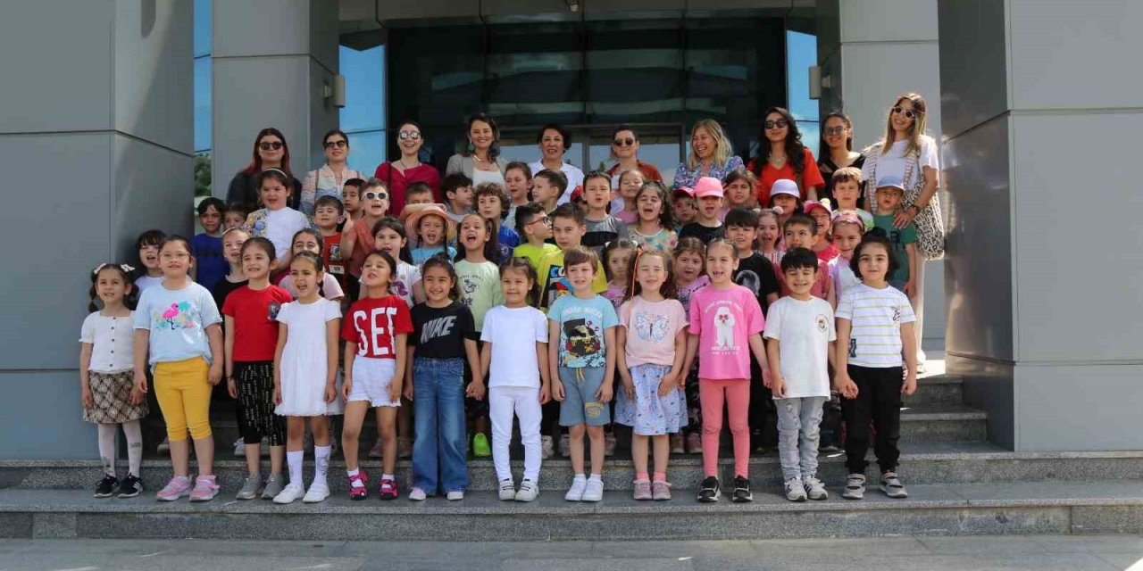 Efeler’in minikleri tarihe yolculuk etti