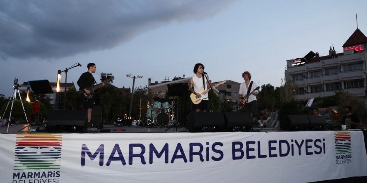 Marmaris’te sahne gençlerin