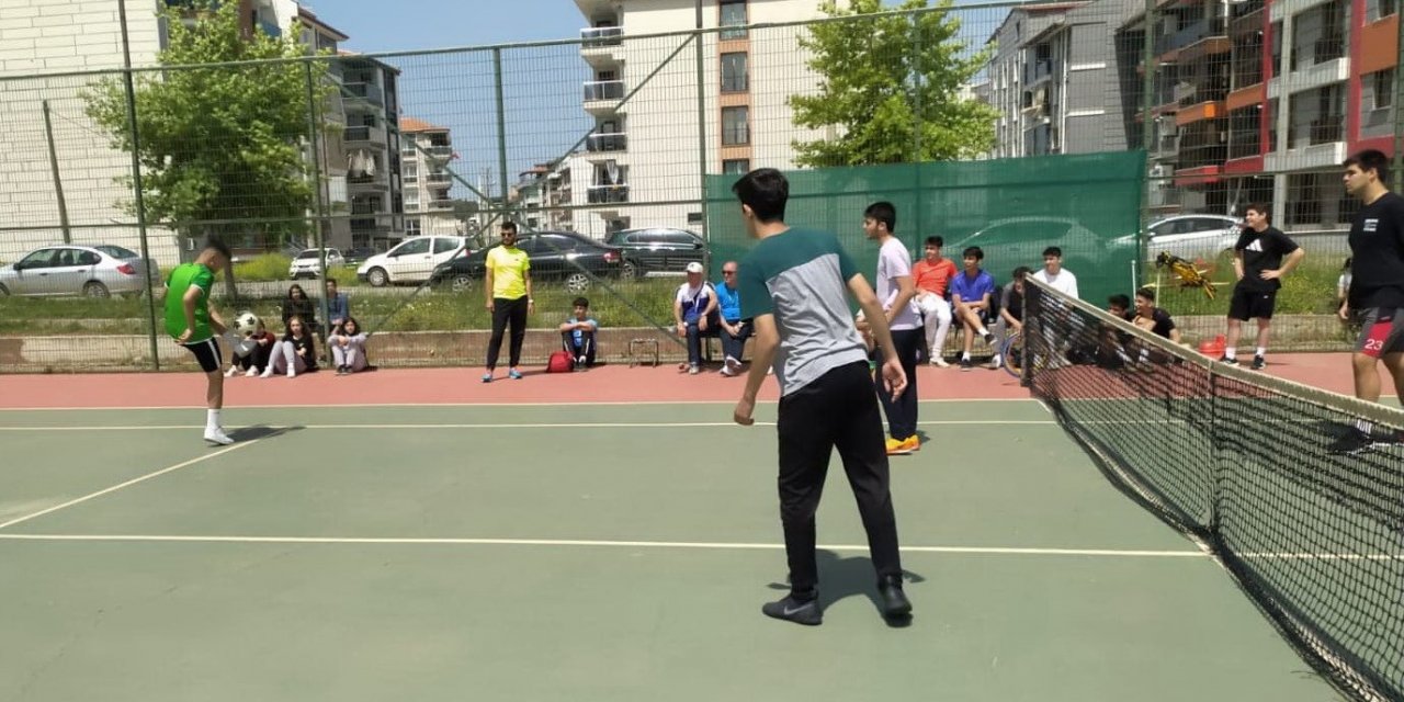 Salihli gençliği Gençlik Haftası’nda sporla buluştu