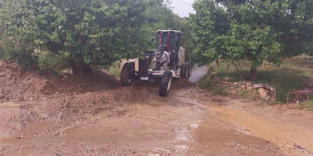 Nazilli Belediyesi yağışların ardından teyakkuza geçti