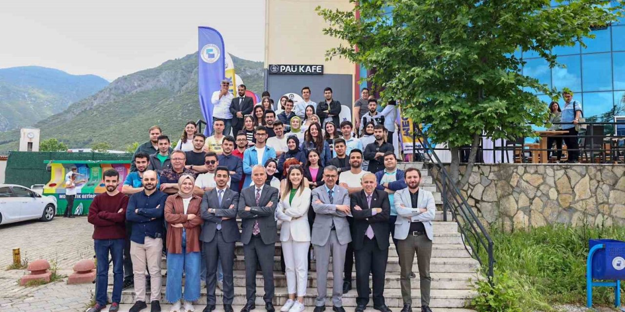 Büyükşehirden üniversite-şehir bütünleşmesine büyük katkı