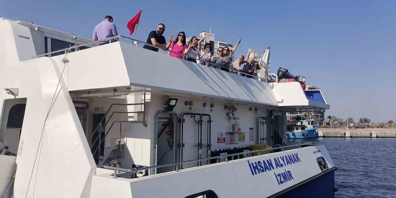 İzmir-Midilli seferlerinde gençlere yüzde 50 indirim
