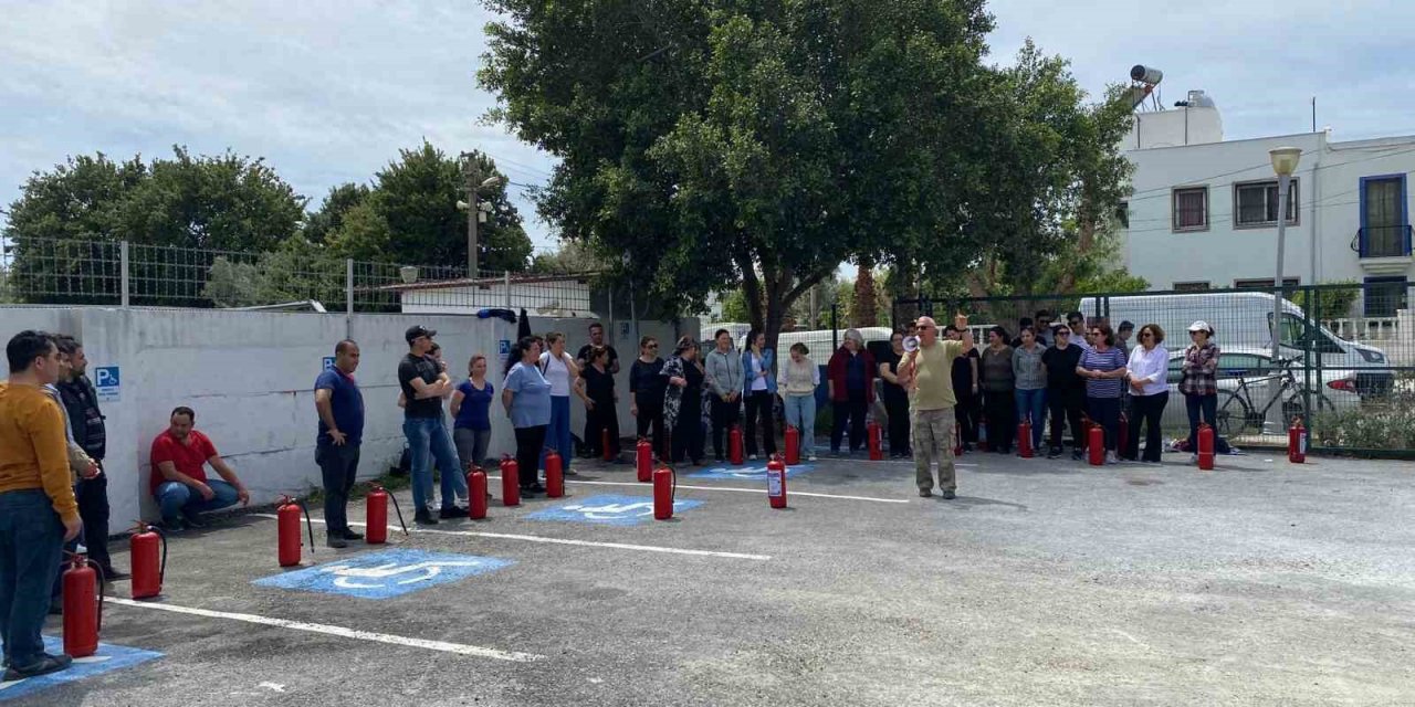 Belediye personeline temel yangın eğitimi verildi