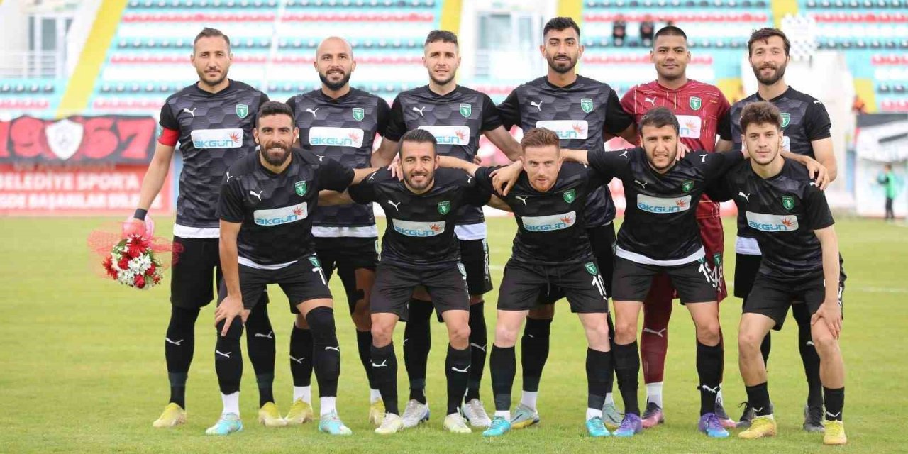 Biletler Başkan Atay’dan, destek taraftardan