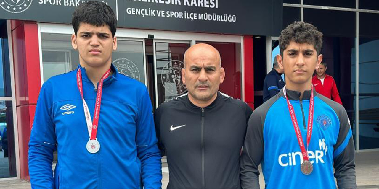 Aydınlı güreşçiler Türkiye şampiyonasından başarıyla döndü