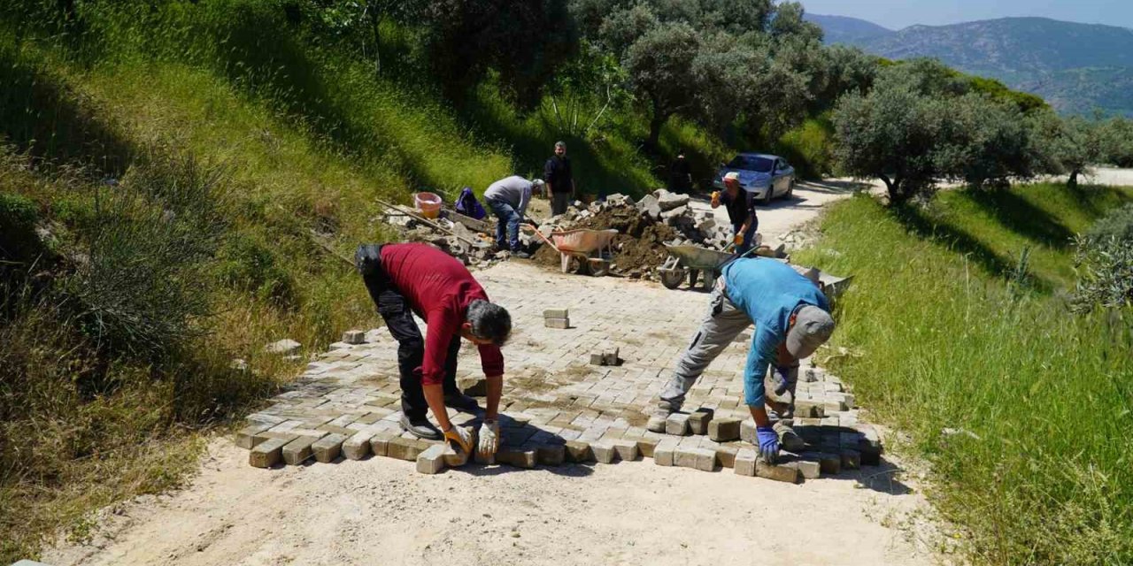 Halk ve belediye el ele verdi, üreticiler imeceyle yola kavuştu