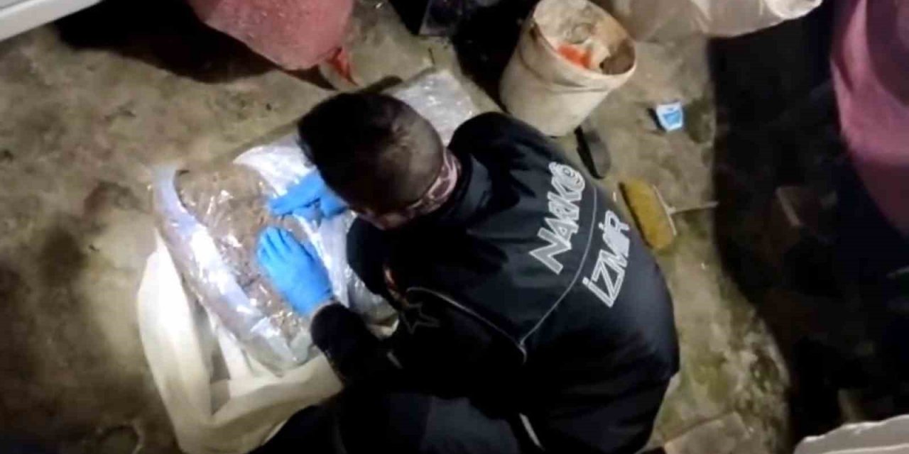 İzmir’de uyuşturucu operasyonunda 2 tutuklama