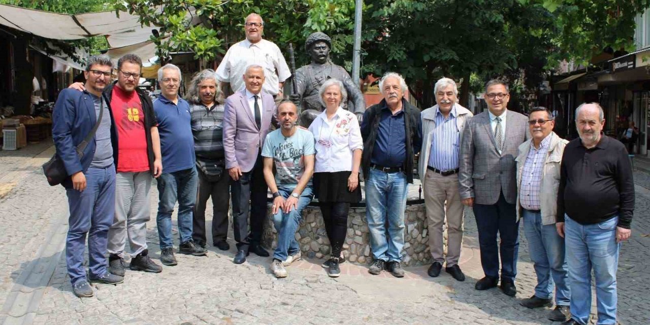 Yarım asırlık dernek gönüllü ordusuyla Aydın’ın hafızası için çalışıyor