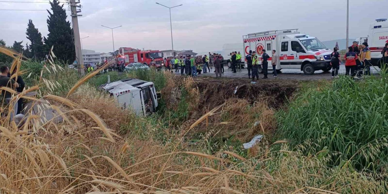 Cezaevi nakil aracı şarampole devrildi: 9’u jandarma personeli 10 yaralı