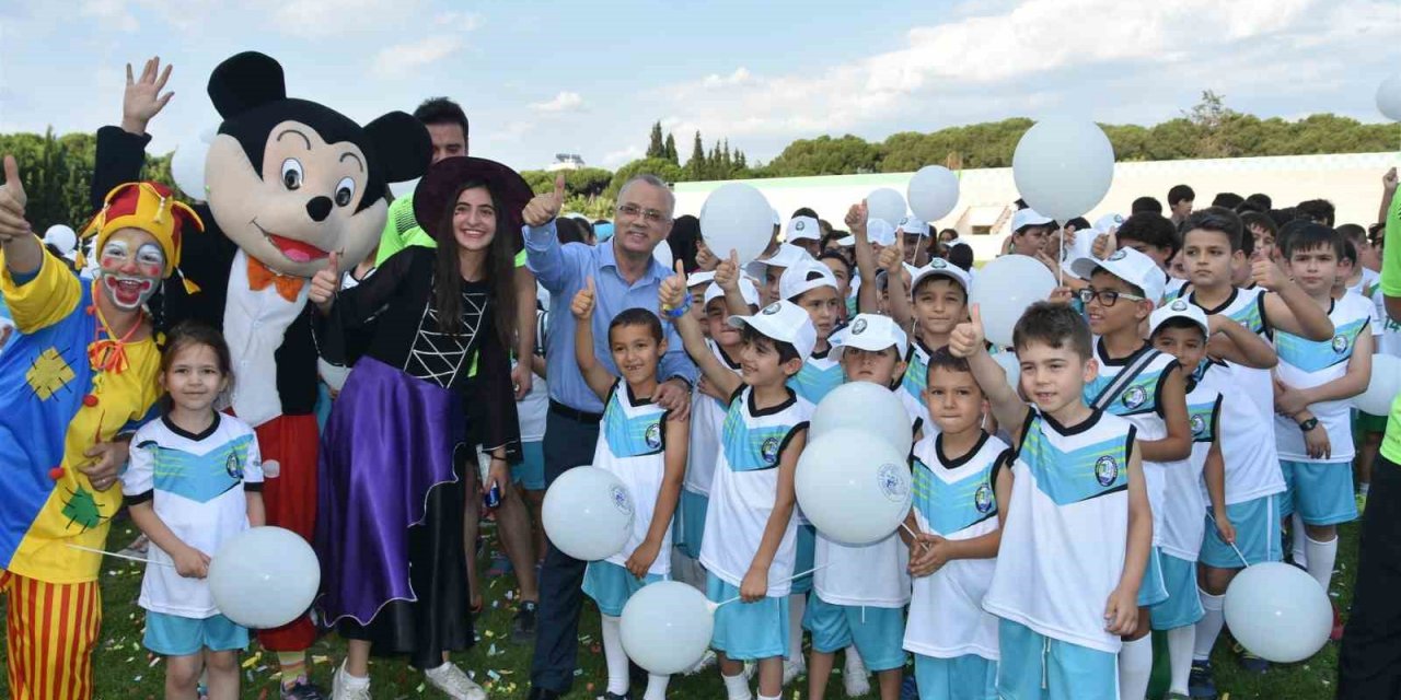 Salihli Belediyesi’nin ücretsiz yaz spor kursları 6 branşta açılıyor