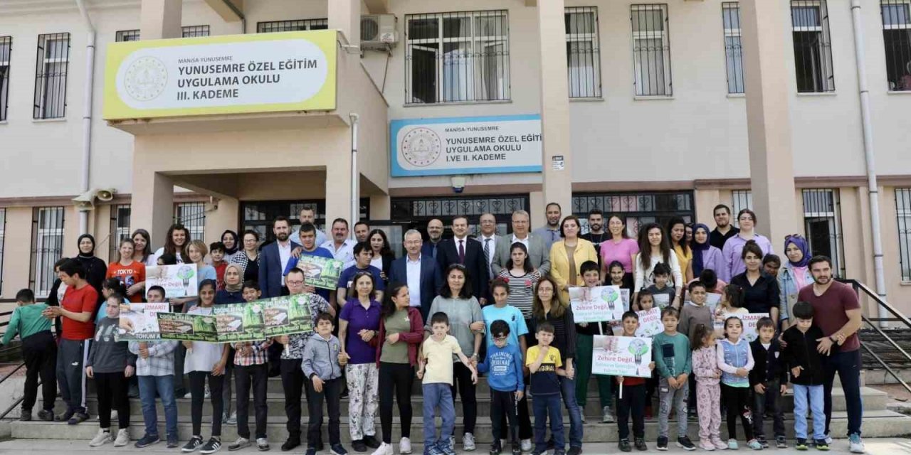 Başkan Çerçi özel öğrencilerle fidan dikti