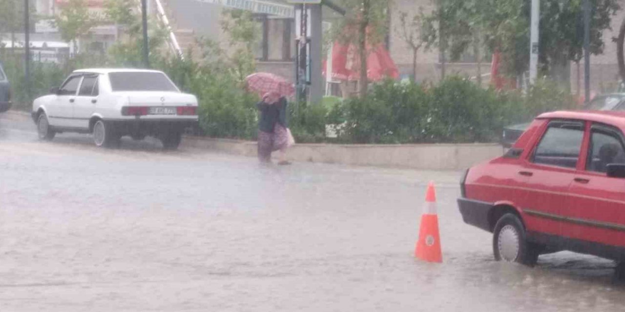 Koçarlı’da vatandaşlar sağanak yağışa karşı anonsla uyarıldı