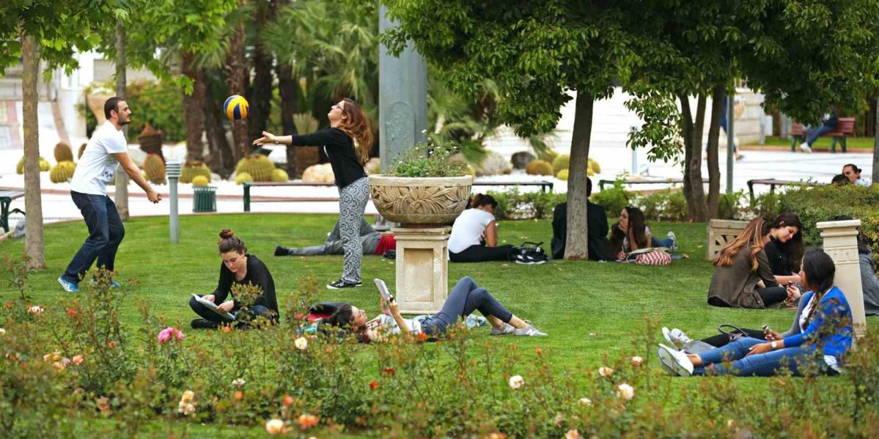 Lise öğrencilerine üniversite deneyimi