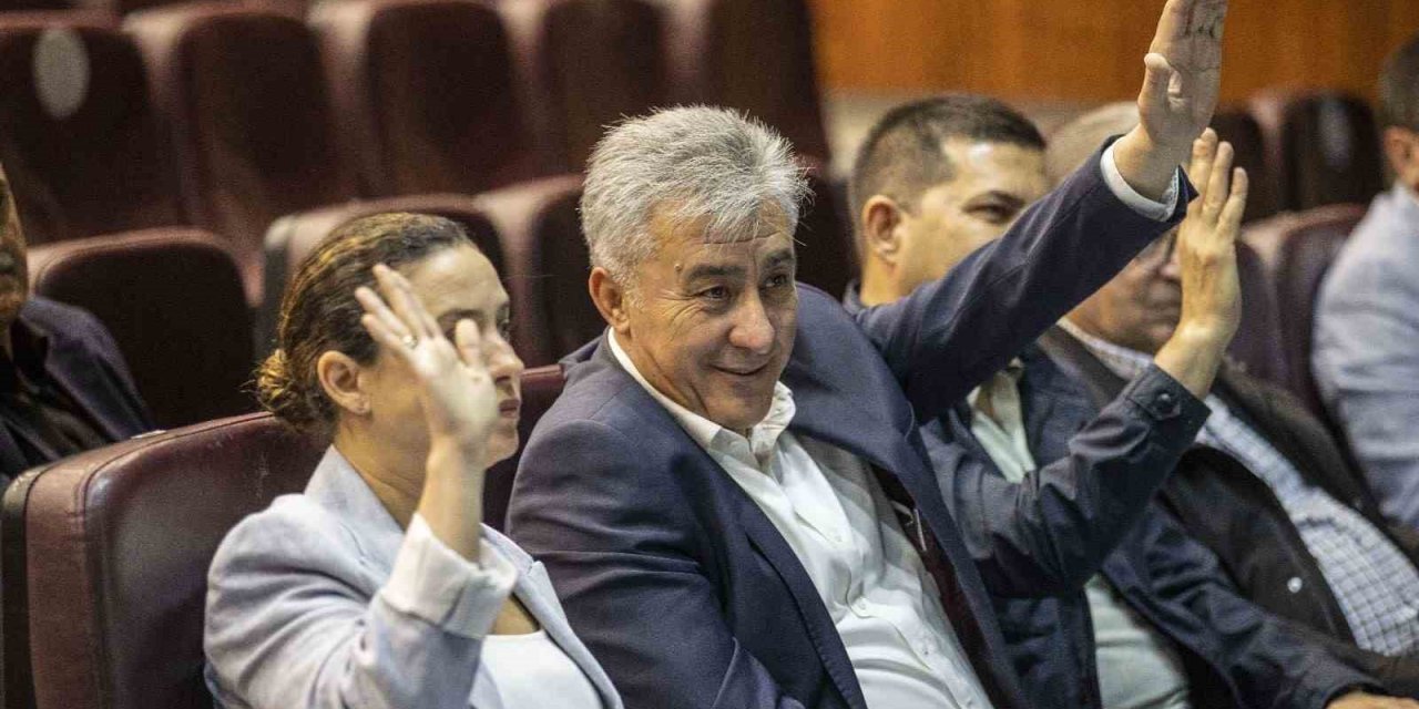 Başkan Günel bir kez daha Kıyı Ege Belediyeler Birliği Encümen Üyeliği’ne seçildi