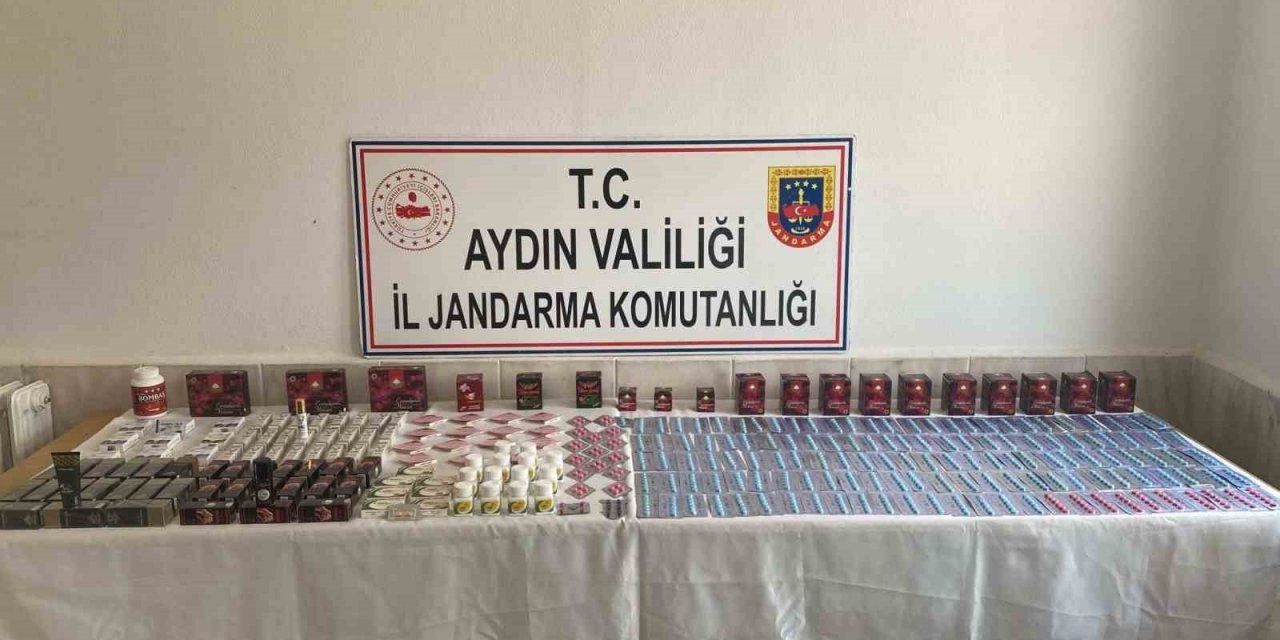 Pazarda ilaç satarken yakalandı