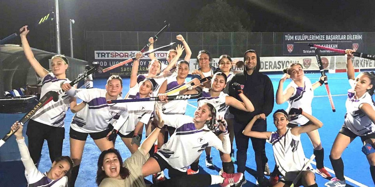 Muğla’daki okul şampiyonada grup lideri oldu