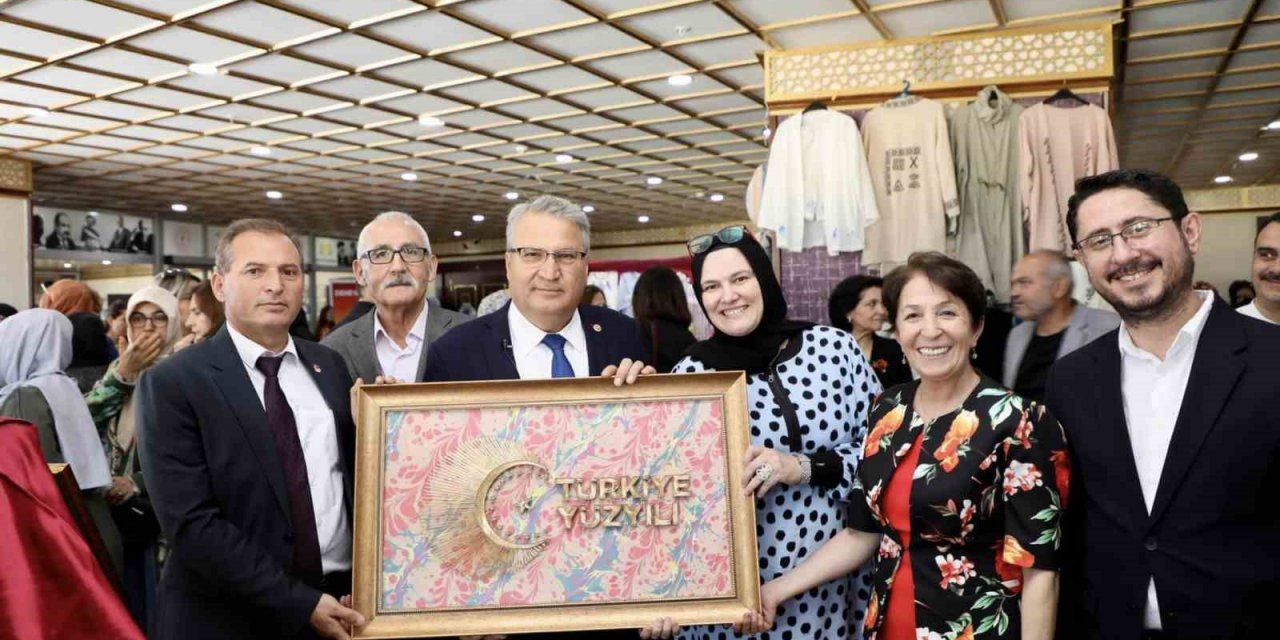 Birbirinden güzel eserler görücüye çıktı