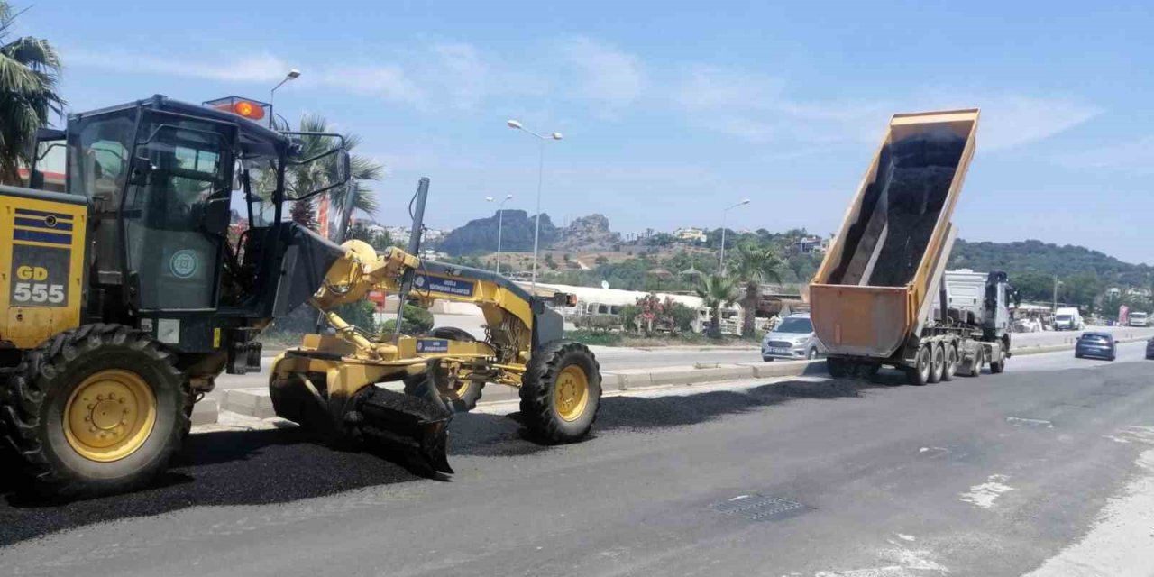Bodrum’da altyapısı tamamlanan yerler asfaltlanıyor