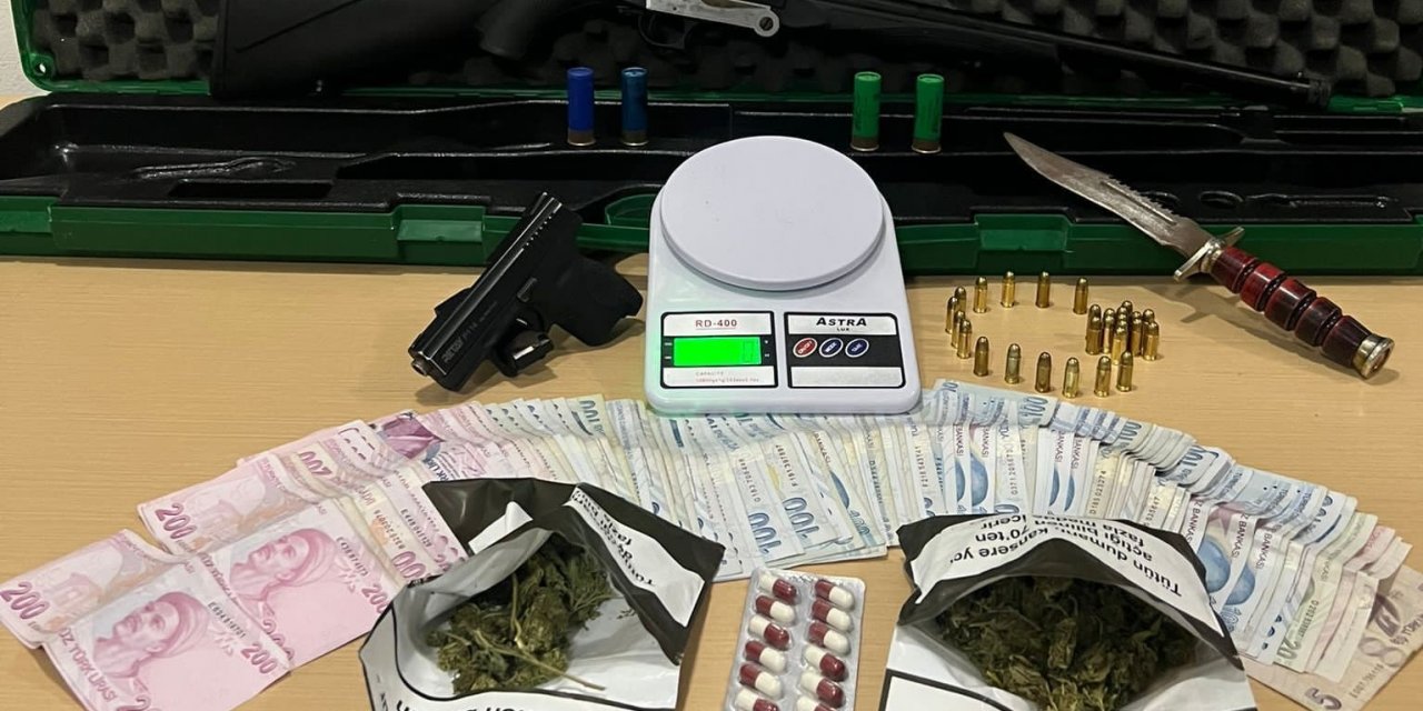 İzmir’de durdurulan araçtan çıkanlar şaşkına çevirdi
