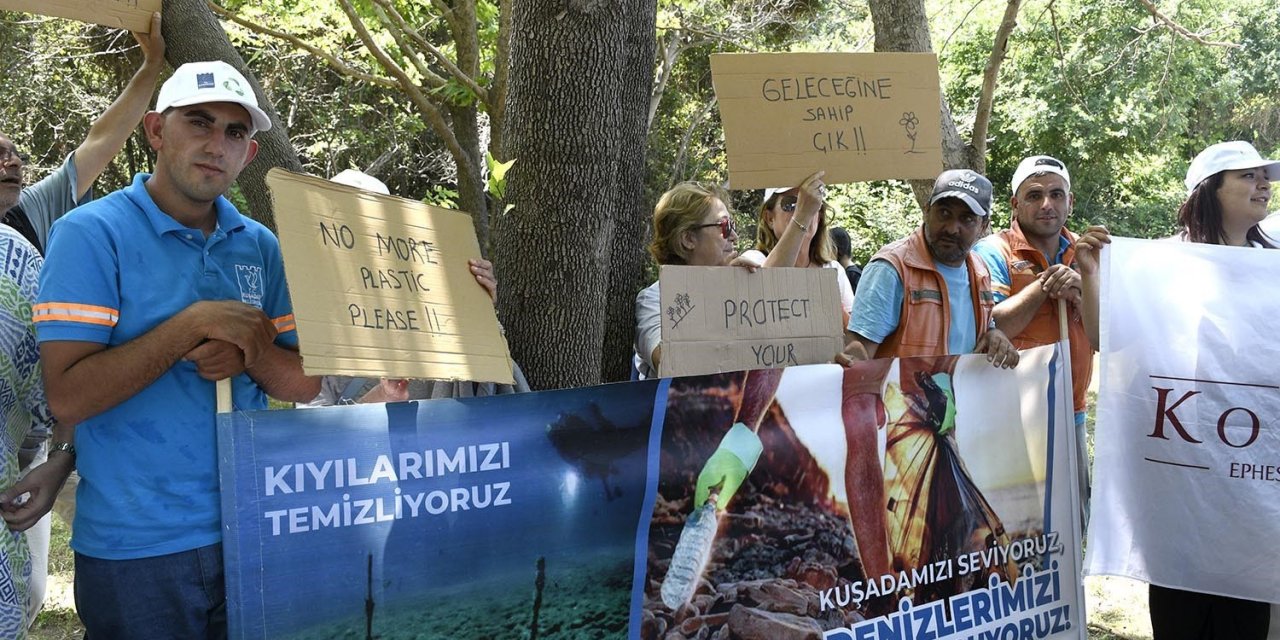 Dünya Çevre Günü’nde Dilek Yarımadası Milli Parkı’nda kıyı temizliği yapıldı