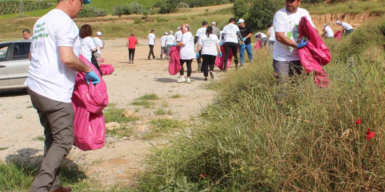 Doğanın yaşaması için temizlik yaptılar