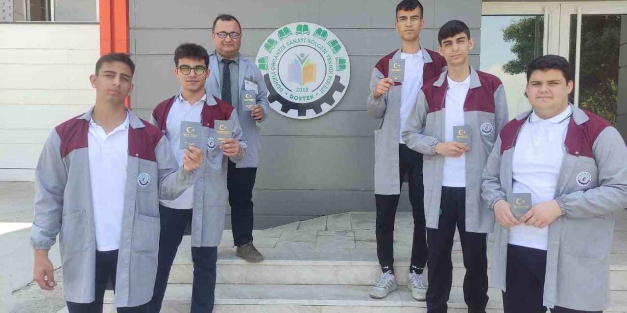 DOSTEK öğretmen ve öğrencileri 40 günlük staj için yurt dışına çıkıyor