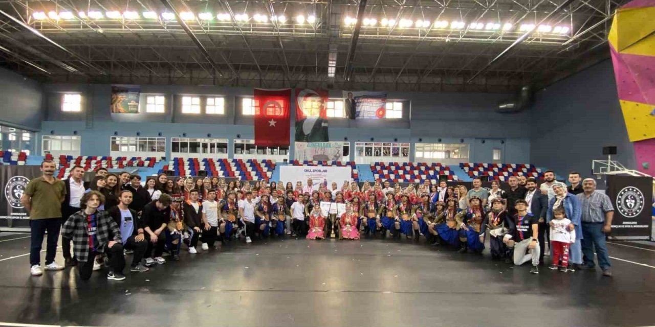 Halk Oyunlarında Türkiye şampiyonu ikinci kez Denizli’den