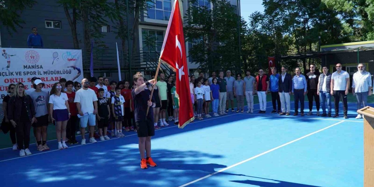 Okul Sporları Yıldızlar Tenis Türkiye Şampiyonası Demirci’de başladı