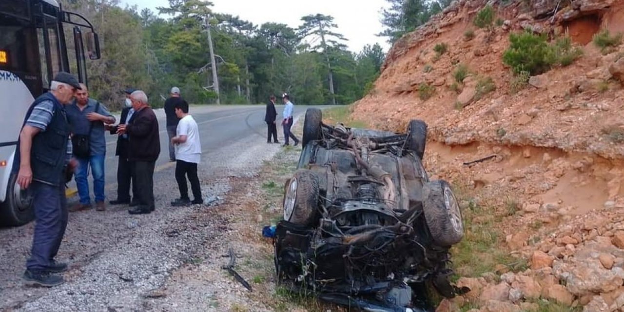 Muğla’da kaza: Genç Parti il başkanı ve oğlu yaralandı