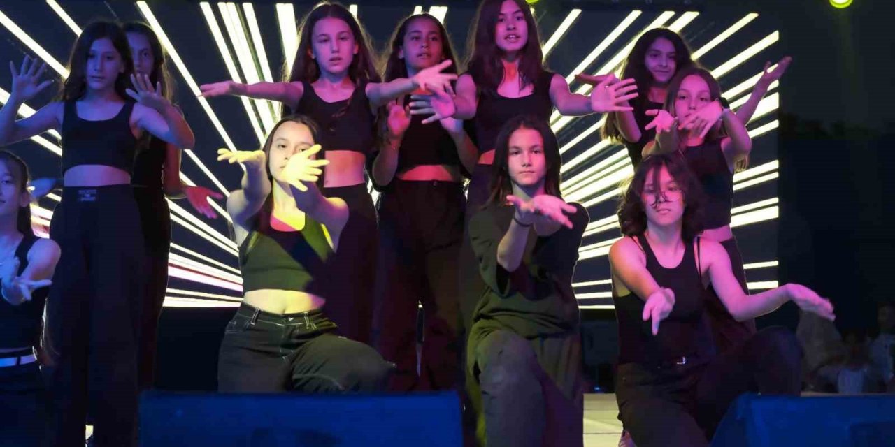 Büyükşehir konservatuvar kursiyerleri hünerlerini sergiledi