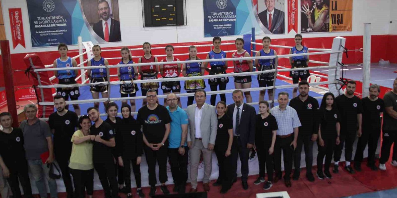 İller arası Halk Eğitim Kurumları Muaythai Şampiyonası başladı