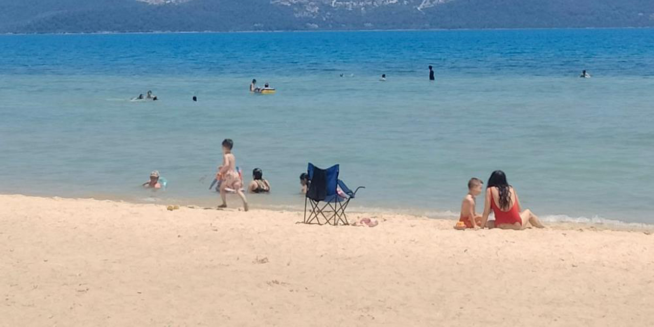 Didimliler soluğu sahilde aldı