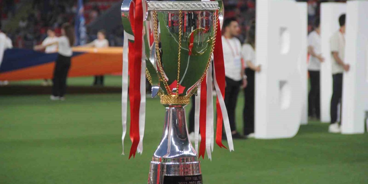 Ziraat Türkiye Kupası: Fenerbahçe: 1 - Medipol Başakşehir: 0 (Maç devam ediyor)