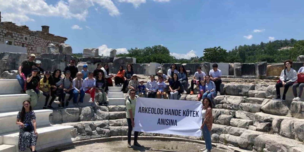 Arkeolog Hande Kötek özlemle anıldı