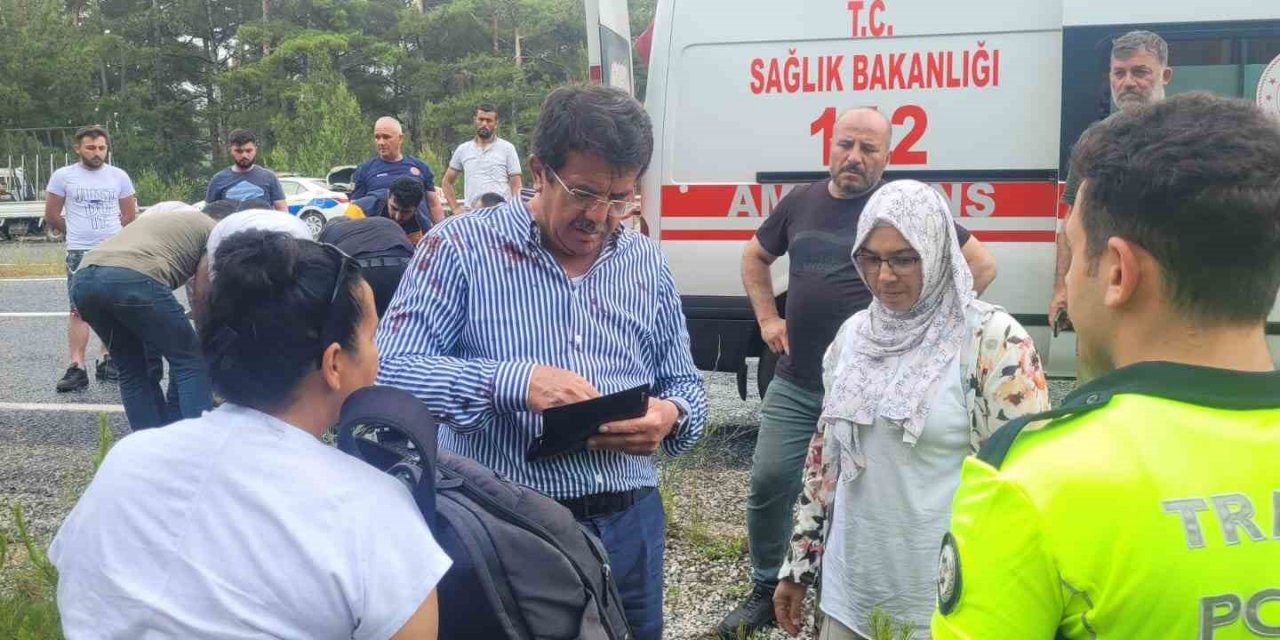 Eski Bakan Zeybekci kazada yaralandı