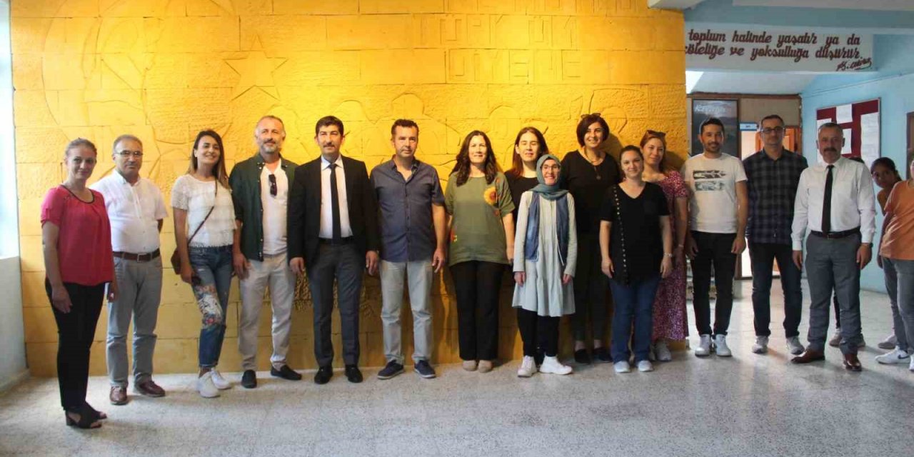 Köyceğiz Döğüşbelen Ortaokulu’nda sergi açılışı yapıldı