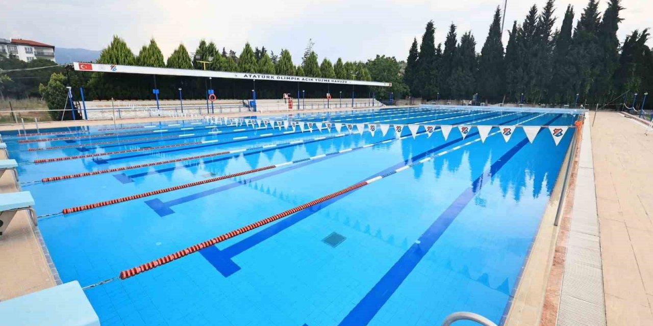 Atatürk Yüzme Havuzu yaz dönemine hazırlanıyor