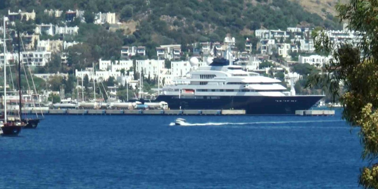 Haftalık kirası 30 ev parası olan ultra süper lüks yatın yakıtı dudak uçuklattı