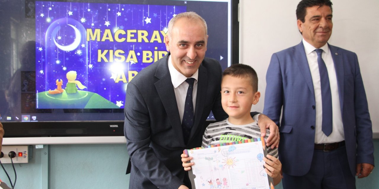 Kula’da 6 bin 362 öğrenci karne sevinci yaşadı