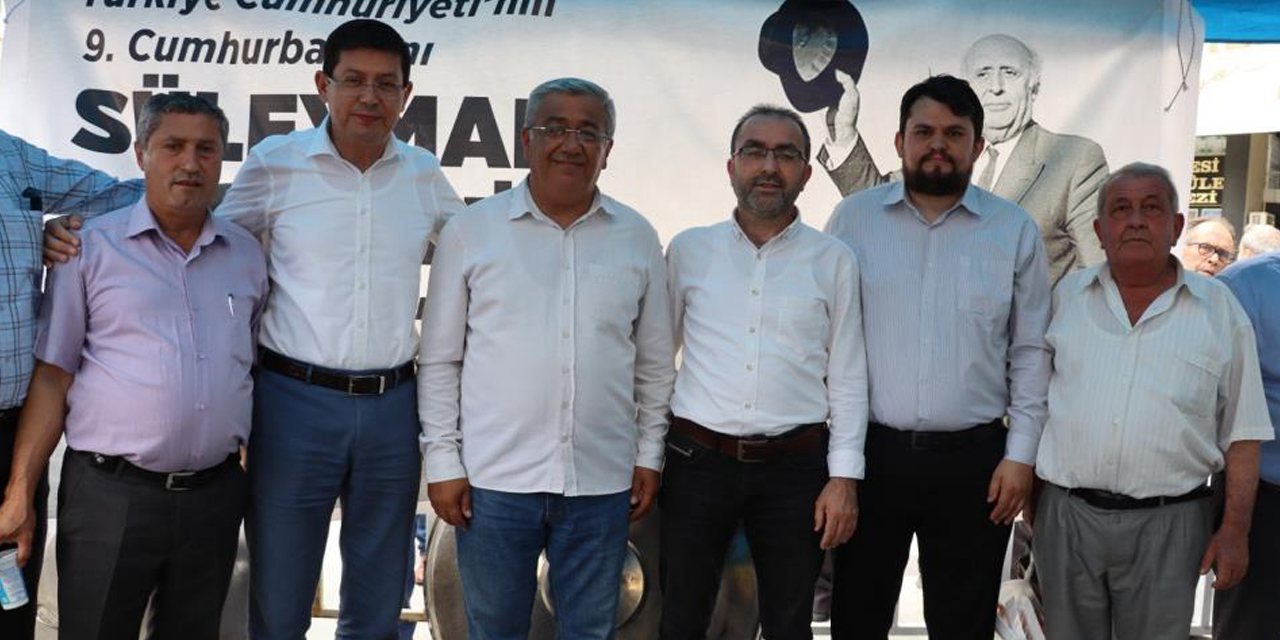 Demirel, vefatının 8. Yılında dualarla anıldı