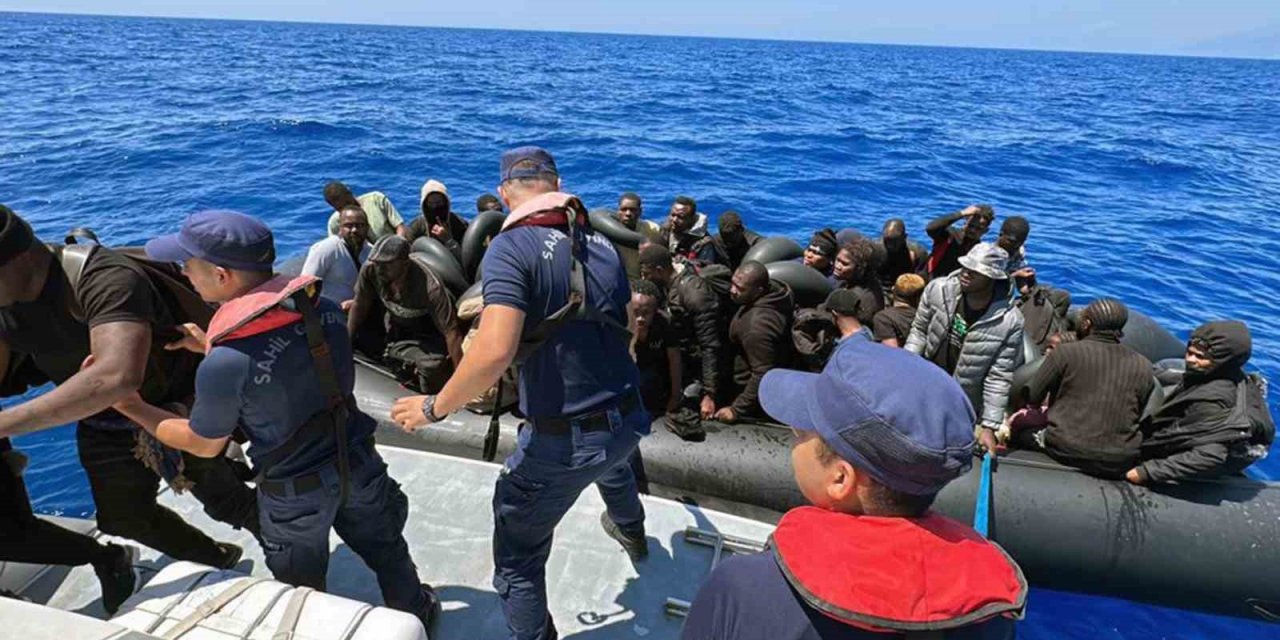 Fethiye’de 37 düzensiz göçmen kurtarıldı